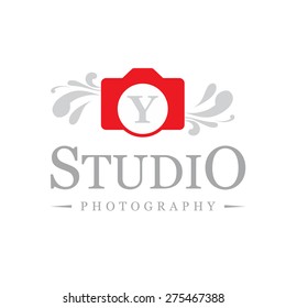 Letter Y logo , creative red camera symbol floral , Elegant calligraphic ornament line art monogram logo design for photographer , Fashion & wedding photography logo design . vector illustration