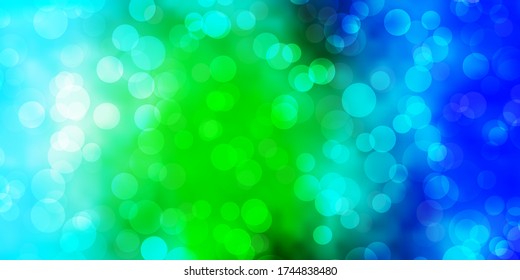 Azul claro, fondo vectorial verde con puntos. Ilustración abstracta brillante con gotas coloridas. Patrón para sitios web.