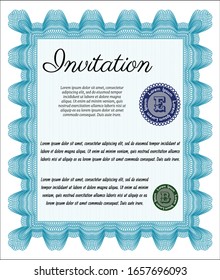 Invitación azul claro. Diseño elegante. Detallado. Con patrón guilloche. 