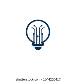 Icono de la idea de la bombilla con la tarjeta de circuitos dentro.