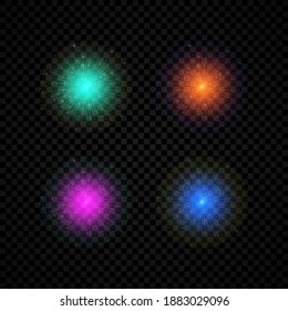 Effet de lumière des éruptions de lentilles. Ensemble de quatre effets d'éclatement de lumières vertes, orange, violet et et bleues brillants avec des éclats de lumières sur fond noir et transparent. Illustration vectorielle
