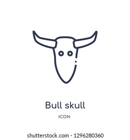 Linear bull skull icon from Desert outline collection. Thin line bull skull icon vector isolated on white background. bull skull trendy illustration