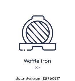 Linear waffle iron icon from Kitchen outline collection. Thin line waffle iron icon isolated on white background. waffle iron trendy illustration