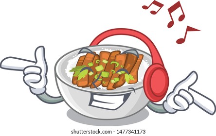 Listening music donburi is cooked in a skillet