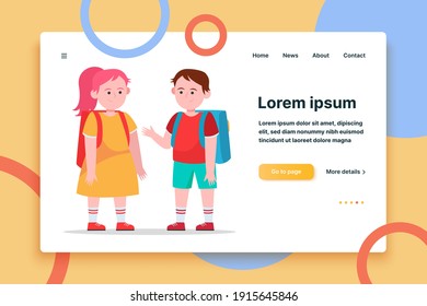 Niñito y niña conversando. Pupil, mochila, ilustración de vector plana escolar. Concepto de amistad y infancia para banner, diseño de sitios web o página web de aterrizaje
