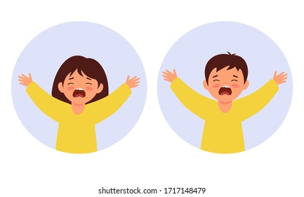 Kleine Kinder ziehen sich die Hände hoch und weinen. Porträts von Babys. Der Junge und das Mädchen sind unartig und schreien.