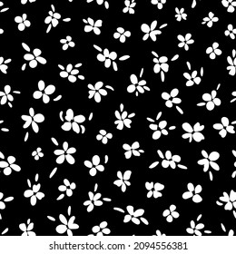 Kleines, schmutziges, nahtloses Wiederholmuster. Random platziert, Vektorgrafik handgezeichnet Blumen mit Blättern auf der ganzen Oberfläche Druck in Schwarz-Weiß.