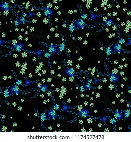 Little Flowers. Seamless Pattern with Cute Daisy Flowers and Pansies. Trendy Texture in Liberty Style for Fabric, Calico, Paper. Vector Spring Rapport.