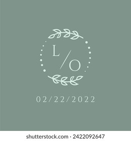 LO initial modern monogram wedding with creative circle line