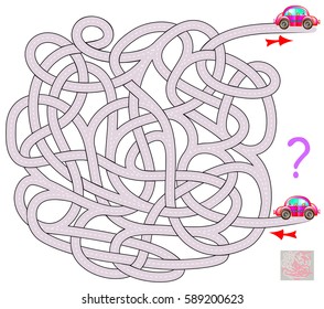 Juego de rompecabezas lógico con laberinto. Necesidad de trazar el camino para el coche desde el principio hasta el final. Imagen vectorial.