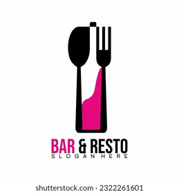 Diseño de bar con logotipo y de restaurante con ilustraciones de cuchara y tenedor y botellas de vino en el espacio negativo.