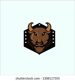 logo buffalo icon simple, Buffalo Head Logo Mascot Emblem. Talisman college sports teams, e-sport, bull school logo, tattoo, avatar, print t-shirt.  Vector illustration. - Vector 