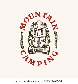 Logo-Camping-Rucksack in stilvoller Retro-Illustration. - Vektorgrafik	
