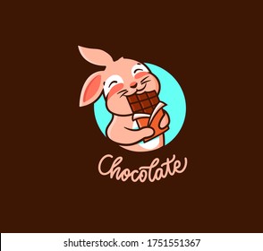 El logo Chocolate. El conejo con logotipo come chocolate. Animales divertidos, caricaturistas, conejitos, pegatinas, emblemas sobre fondo oscuro aislados. Ilustración del vector