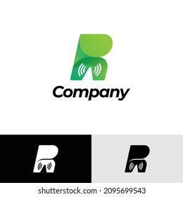 Letra de combinación de logotipo R y Tower. logotipo adecuado para la empresa de telecomunicaciones