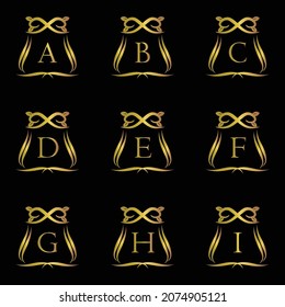 EIN LOGO-DESIGN MIT DEN SCHLETTERN A, B, C, D, E, F, G, H UND I MIT LUXURY-MODELL UND GOLDFARBE