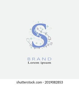 Logo design in the shape of the letter S. Letters surrounded by creeping flowers. Simple and cute logo