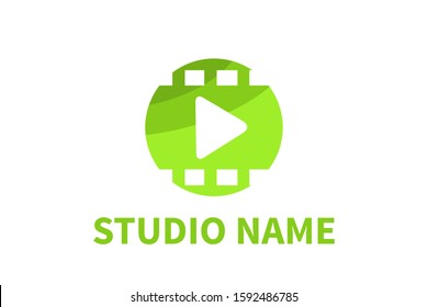 logo design of studio. icon for cinema or movie event or company base in digital technology for recording