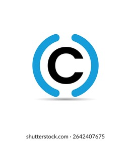 O logotipo exibe uma letra preta em negrito "C" delimitada por dois colchetes azuis curvos, simbolizando proteção, foco, clareza e conectividade em um estilo limpo e moderno.