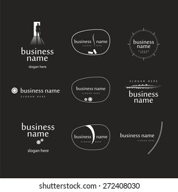 logo y armas de fuego en el fondo negro