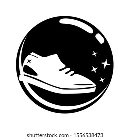 Logo : footwear with splash water. Shoes and sneakers clean laundry.