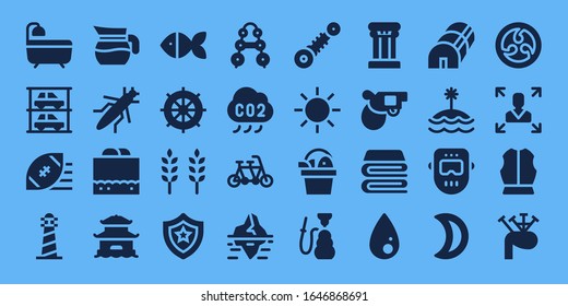 conjunto de iconos del logotipo. 32 iconos de logotipo rellenos. en el estilo de fondo azul Iconos modernos sencillos como: Baño, Parkings, Balón de Rugby, Faro, Jug, Grasshopper, Fudge, Pagoda, Pescado