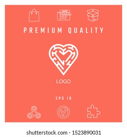 Logo - a labyrinth in the heart - a symbol of the search for love, solving problems in relationships, happiness.