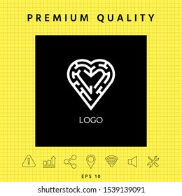Logo - a labyrinth in the heart - a symbol of the search for love, solving problems in relationships, happiness.