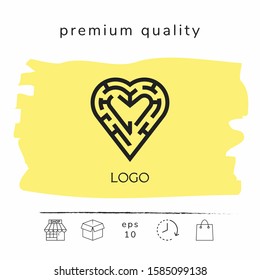 Logo - a labyrinth in the heart - a symbol of the search for love, solving problems in relationships, happiness.