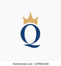 logo letter Q crown with ribbon swoosh wave. The logo can be used for business consulting and financial companies - vector