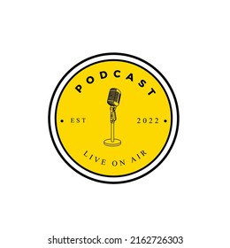 logotipo de imágenes de micrófono para la ilustración vectorial del podcast