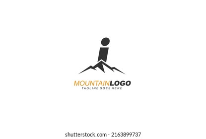 Logo de montaña para identidad. ilustración vectorial de plantilla de letra para su marca.