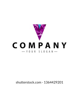 Logo polygon with the letter V