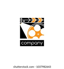 The Logo Shows A Cracker For Counting Doubles When Shooting A Movie, In The Light Of A Spotlight And Also A Video Tape.