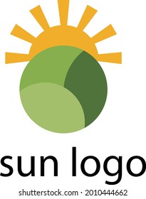 logotipo sol y campos verdes concepto de agricultura y naturaleza