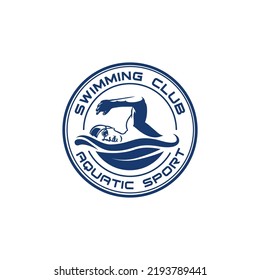 logotipo de un nadador. inspiración para el diseño del logotipo de la escuela de natación o club de natación