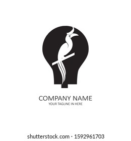 The logo technology elements of the lamp as a bright and shining idea, are suitable for modern company concept simol