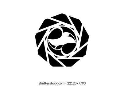 Logo de plantilla de creativo y abstracto con peces en forma.