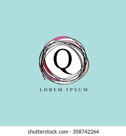 Logo template representing wreath and the letter Q