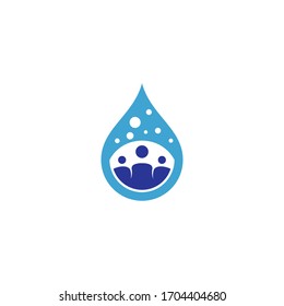Plantilla de logotipo de gota de agua y personas. Sencillo estilo plano. Plantilla de logotipo vectorial lista para su uso.
