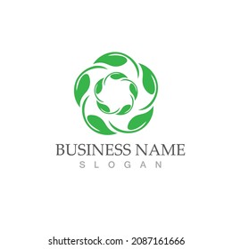 Logos von grünen Baumblätterökologie, Naturelement Vektorgrafik