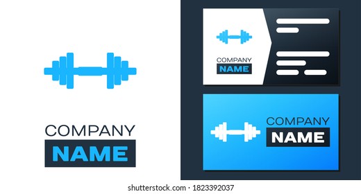Icono de Dumbbell de logotipo aislado en fondo blanco. Icono de levantamiento muscular, barbacoa de fitness, icono de gimnasio, símbolo de equipamiento deportivo, campana de ejercicio. Elemento de plantilla de diseño de logotipo. Vector.