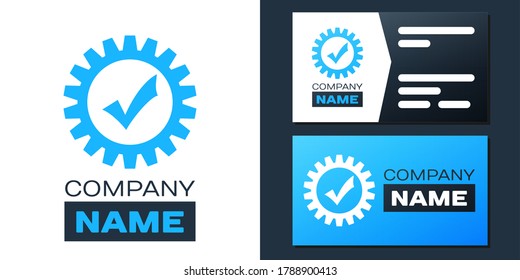Aparato de logotipo con icono de marca de verificación aislado en fondo blanco. Icono simple de rueda de coñac. Firma de servicio aprobada. Símbolo del mecanismo de rotación de la caja de cambios. Elemento de plantilla de diseño de logotipo. Vector.