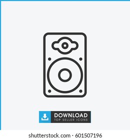 loudspeaker icon. simple outline loudspeaker vector icon. on white background.