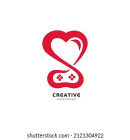 
logotipo del juego de amor. ilustración vectorial de una combinación de un corazón con un joystick de juego. una imagen única de un corazón con un gamepad
