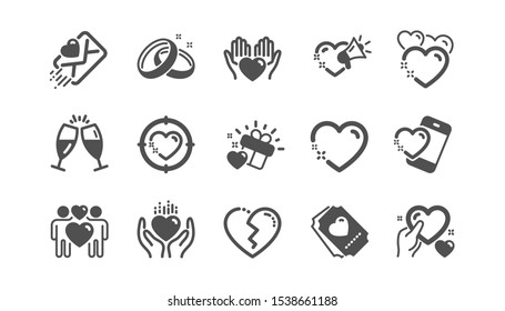 Love icons. Gift box, Heart and Romantic letter. Wedding rings, glasses with champagne, love heart icons. Classic set. Quality set. Vector