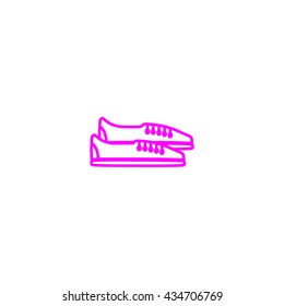 low sneakers