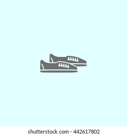 low sneakers