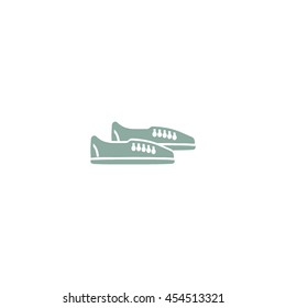 low sneakers
