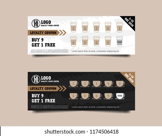 Tarjeta de fidelidad para café. Tarjeta de sellos 9 recibe 1 gratis. Vector e ilustración de la parte superior del café realista aislado en fondo blanco